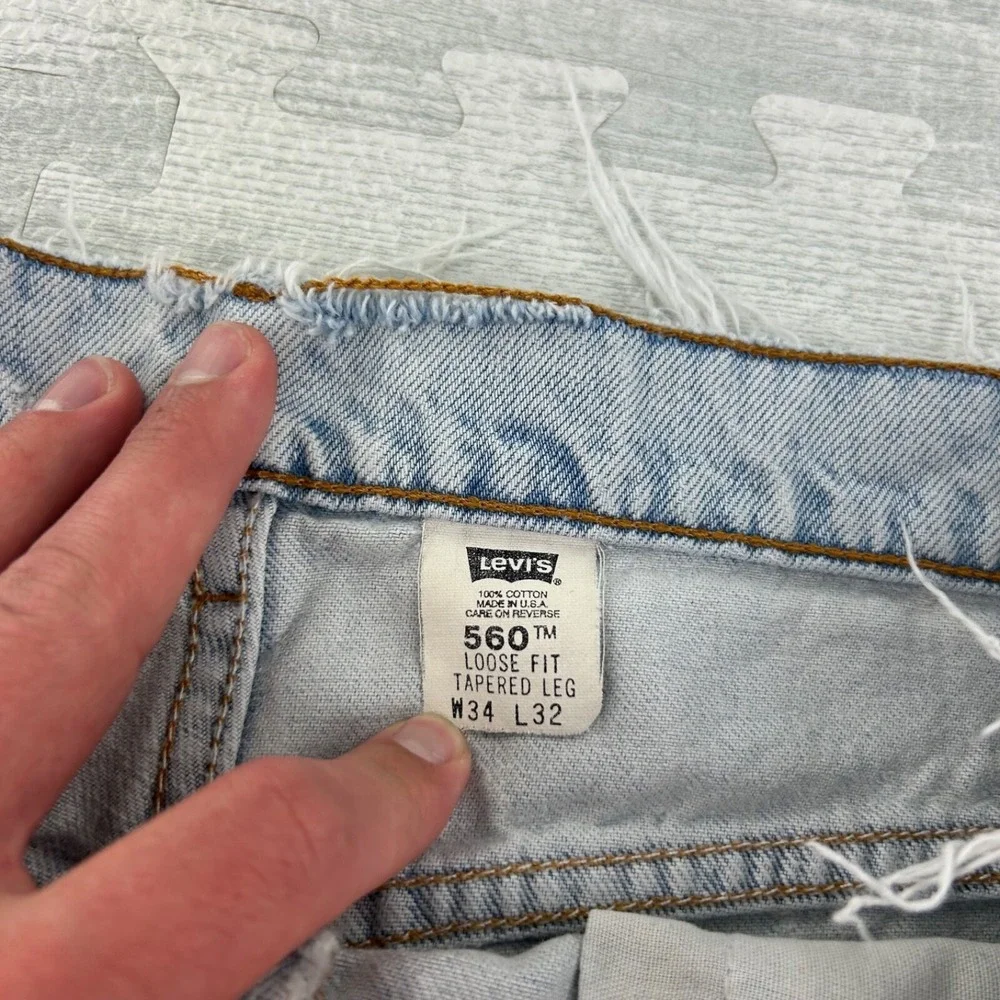 Vintage 90s Levi's 560 Jeans‎ Size 34x32 Blue Light Wash Denim Loose Fit Tapered